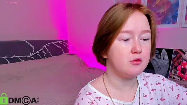 Sara Robinson online show from 10/23/25, 02:22