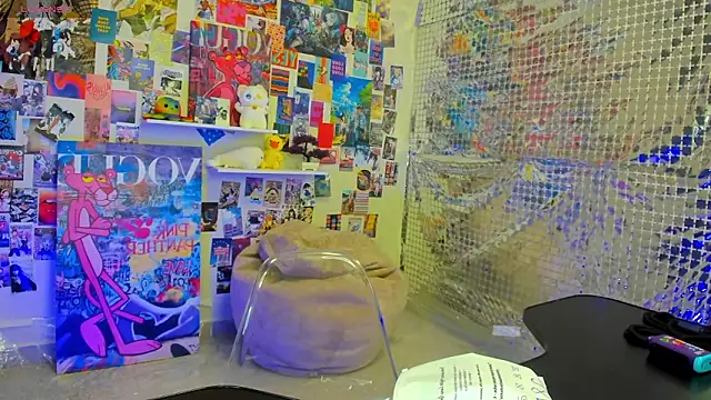 Sara Robinson online show from 03/31/26, 03:08