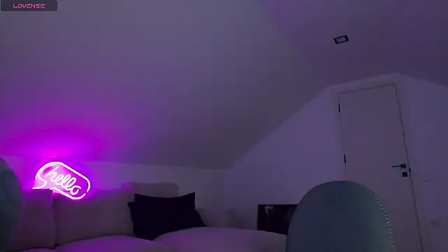 KhloeK online show from 04/01/26, 07:53