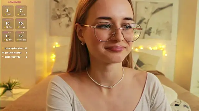 Tiffanyhunt online show from 02/27/25, 01:49