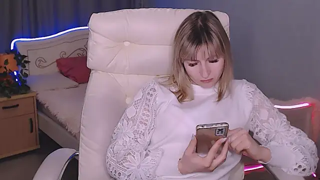 Snapshot of Incredible_Ariela chatting on 12/18/24, 02:06 Incredible Ariela online show from 12/18/24, 02:06