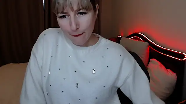 Snapshot of Incredible_Ariela chatting on 12/21/24, 12:59 Incredible Ariela online show from 12/21/24, 12:59