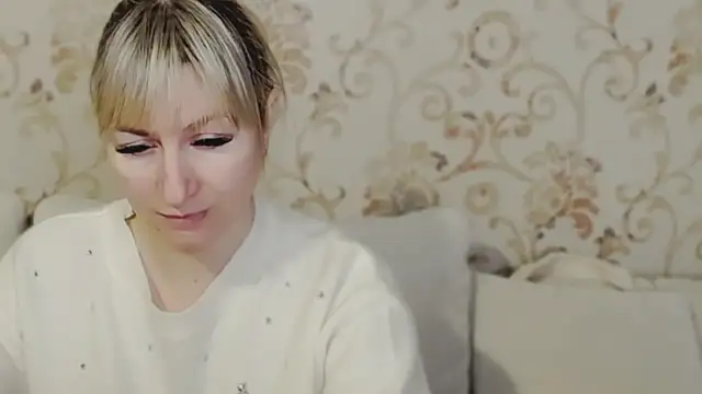 Snapshot of Incredible_Ariela chatting on 01/02/25, 02:24 Incredible Ariela online show from 01/02/25, 02:24