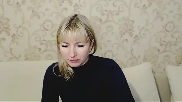 Snapshot of Incredible_Ariela chatting on 01/06/25, 10:02 Incredible Ariela online show from 01/06/25, 10:02