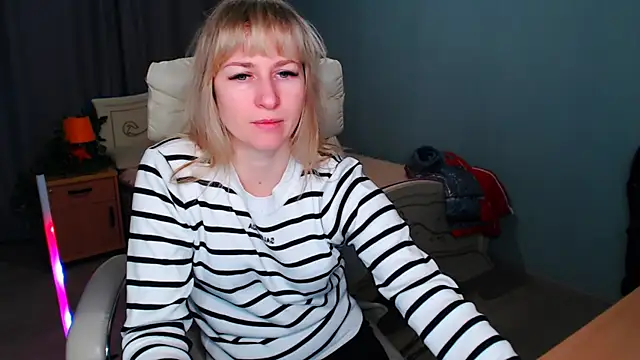 Snapshot of Incredible_Ariela chatting on 01/18/25, 09:34 Incredible Ariela online show from 01/18/25, 09:34
