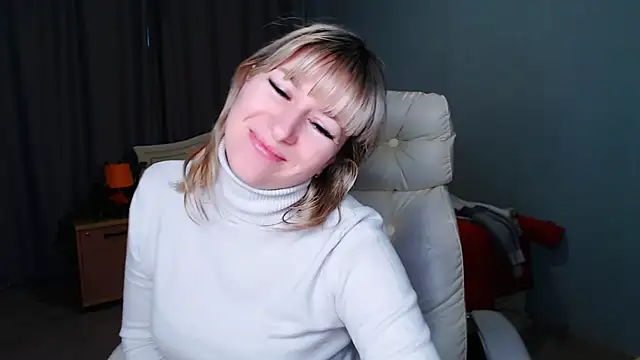 Snapshot of Incredible_Ariela chatting on 02/04/25, 11:49 Incredible Ariela online show from 02/04/25, 11:49