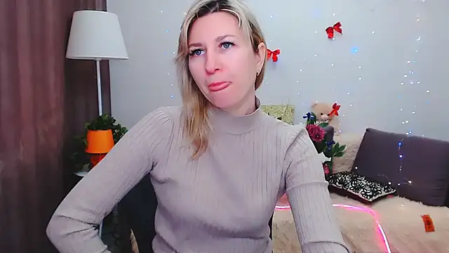 Snapshot of Incredible_Ariela chatting on 02/16/25, 10:21 Incredible Ariela online show from 02/16/25, 10:21