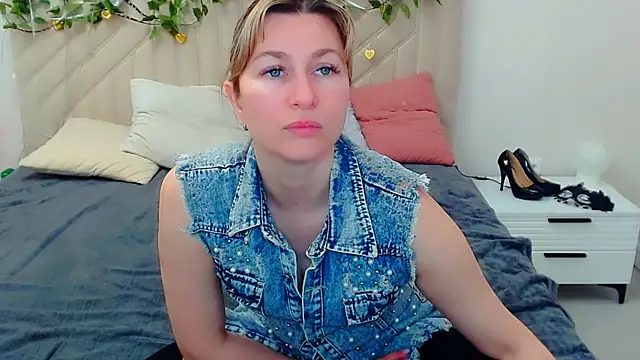 Incredible Ariela online show from 04/23/26, 11:31