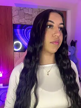 Snapshot of Tamara_Roberts1 chatting on 11/28/25, 12:57 Tamara Roberts1 online show from 11/28/25, 12:57