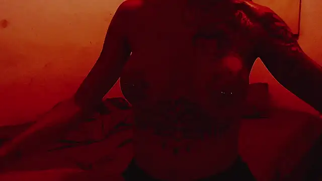 Snapshot of jhoanadoll chatting on 12/20/24, 07:12 jhoanadoll online show from 12/20/24, 07:12