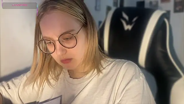 JacyWinslat online show from 09/16/25, 12:17