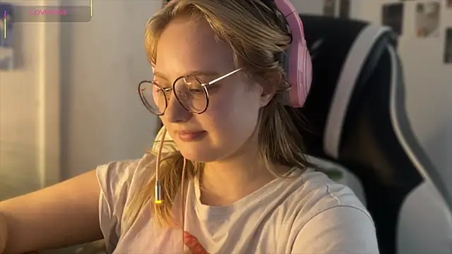 JacyWinslat online show from 09/19/25, 01:56