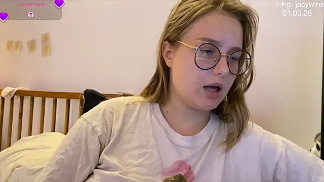 JacyWinslat online show from 03/01/26, 12:51