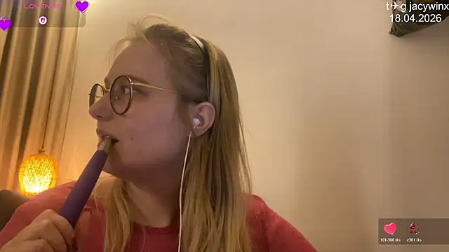 JacyWinslat online show from 04/18/26, 07:58