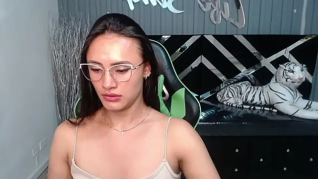 Snapshot of allison_a1 chatting on 02/06/25, 09:32 allison a1 online show from 02/06/25, 09:32