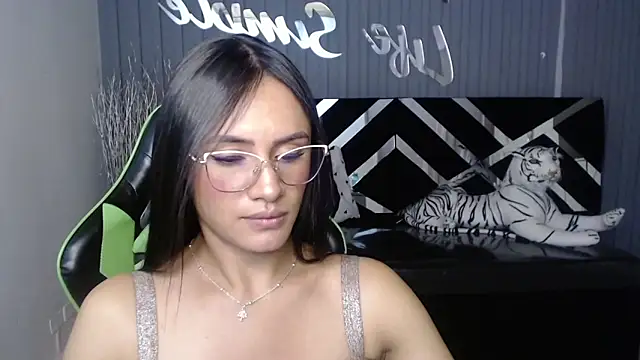 Snapshot of allison_a1 chatting on 02/26/25, 06:37 allison a1 online show from 02/26/25, 06:37