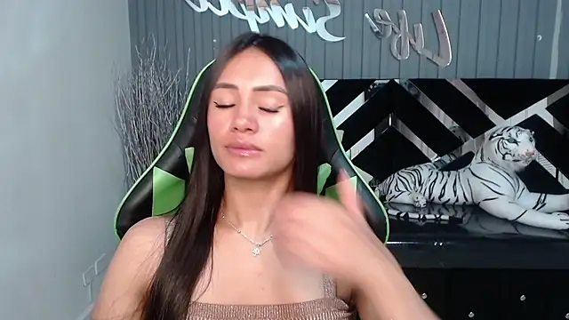 Snapshot of allison_a1 chatting on 03/04/25, 03:33 allison a1 online show from 03/04/25, 03:33