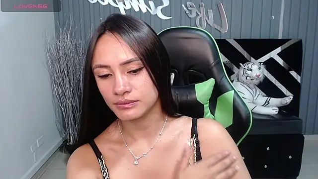 Snapshot of allison_a1 chatting on 03/09/25, 03:32 allison a1 online show from 03/09/25, 03:32