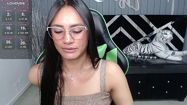 Snapshot of allison_a1 chatting on 03/15/25, 12:58 allison a1 online show from 03/15/25, 12:58