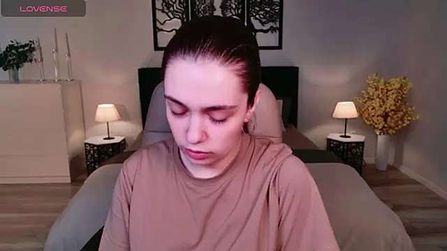 DaniellaLovely online show from 11/15/25, 10:56