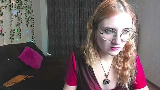 Snapshot of Megan_Black_Moon chatting on 01/11/25, 03:13 Megan Black Moon online show from 01/11/25, 03:13