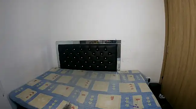 hot quenn online show from 01/13/25, 11:38