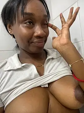 EscorpiLeoncita online show from 02/20/25, 04:28