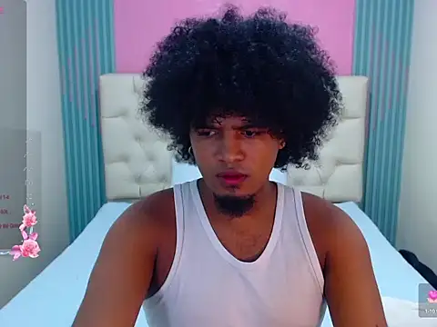 Snapshot of JaicobRuneer chatting on 10/12/25, 12:53 JaicobRuneer online show from 10/12/25, 12:53