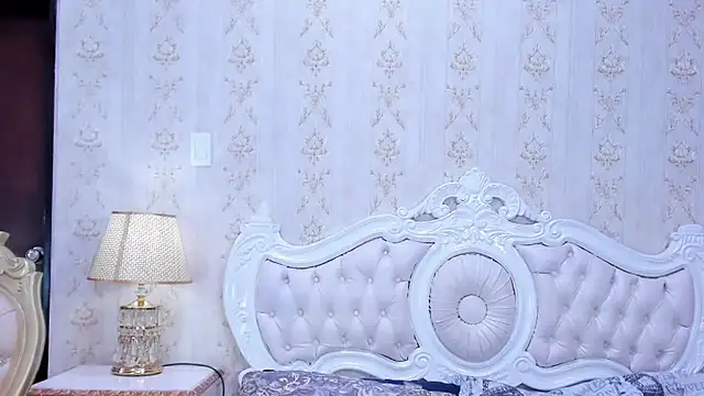 TiaraRosse online show from 02/11/25, 11:43