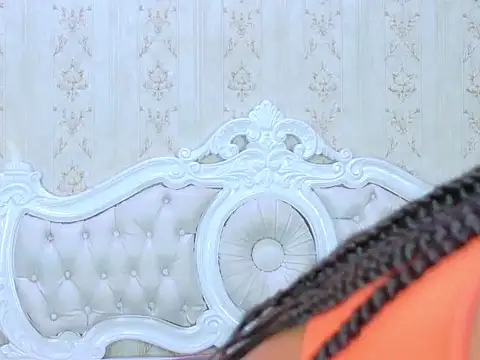 TiaraRosse online show from 09/14/25, 12:15