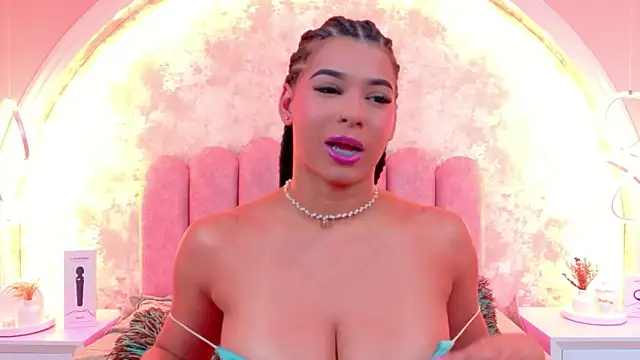 TiaraRosse online show from 11/27/25, 04:58