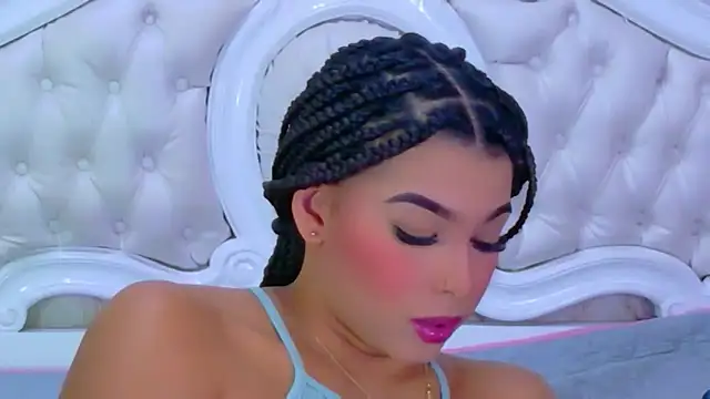 TiaraRosse online show from 01/06/26, 01:04