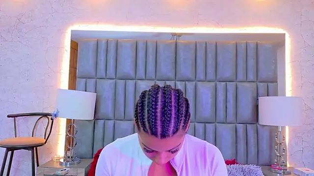 TiaraRosse online show from 03/21/26, 11:59