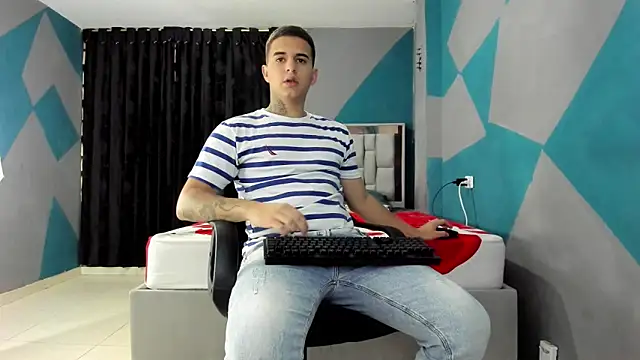 simookeler online show from 12/31/24, 08:23