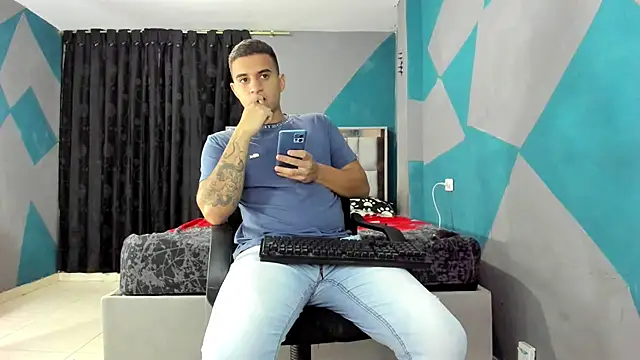 simookeler online show from 02/18/25, 01:54