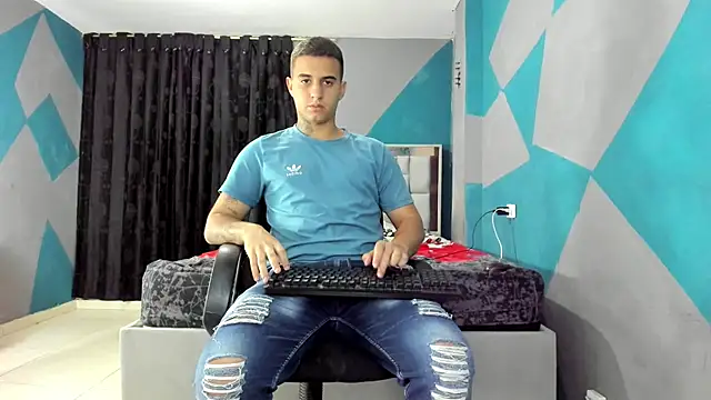 simookeler online show from 02/22/25, 06:06