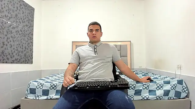 Snapshot of simookeler chatting on 01/08/26, 11:12 simookeler online show from 01/08/26, 11:12