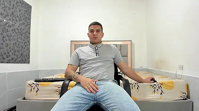 Snapshot of simookeler chatting on 01/14/26, 11:20 simookeler online show from 01/14/26, 11:20