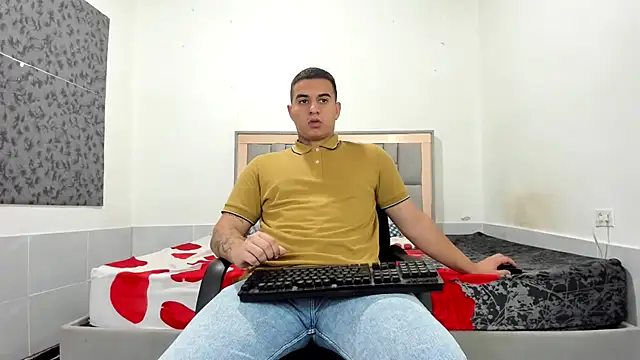 Snapshot of simookeler chatting on 02/19/26, 12:39 simookeler online show from 02/19/26, 12:39