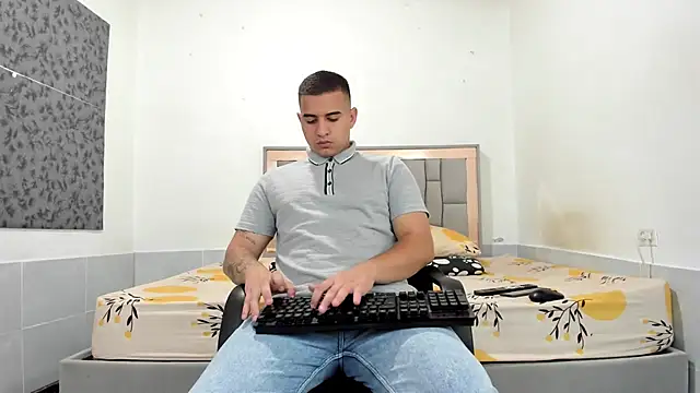 simookeler online show from 04/20/26, 11:17