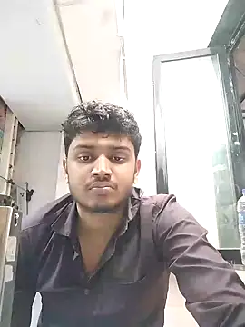 Snapshot of heartless__95 chatting on 12/31/24, 11:42 heartless 95 online show from 12/31/24, 11:42