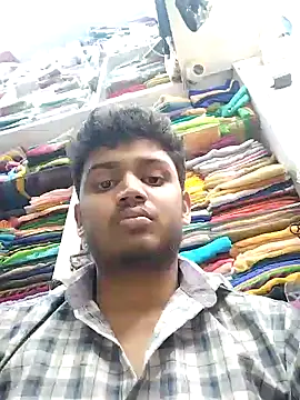 Snapshot of heartless__95 chatting on 01/05/25, 10:43 heartless 95 online show from 01/05/25, 10:43