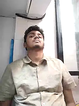 Snapshot of heartless__95 chatting on 01/11/25, 10:29 heartless 95 online show from 01/11/25, 10:29