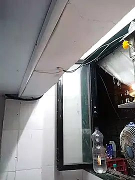 Snapshot of heartless__95 chatting on 02/13/25, 01:59 heartless 95 online show from 02/13/25, 01:59