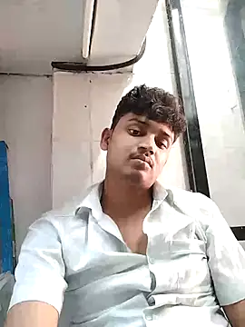 Snapshot of heartless__95 chatting on 02/17/25, 10:07 heartless 95 online show from 02/17/25, 10:07