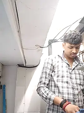 Snapshot of heartless__95 chatting on 02/20/25, 05:44 heartless 95 online show from 02/20/25, 05:44