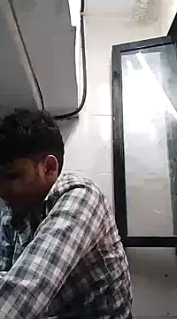 Snapshot of heartless__95 chatting on 02/20/25, 10:05 heartless 95 online show from 02/20/25, 10:05