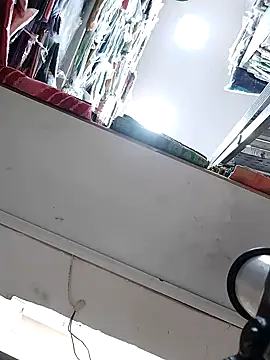 Snapshot of heartless__95 chatting on 02/23/25, 04:50 heartless 95 online show from 02/23/25, 04:50