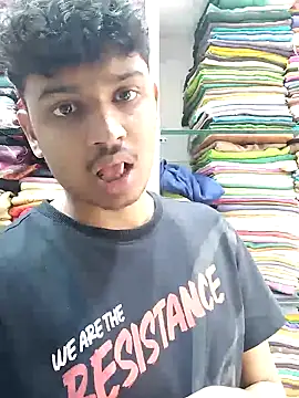 Snapshot of heartless__95 chatting on 02/24/25, 07:00 heartless 95 online show from 02/24/25, 07:00