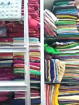 Snapshot of heartless__95 chatting on 02/27/25, 06:18 heartless 95 online show from 02/27/25, 06:18